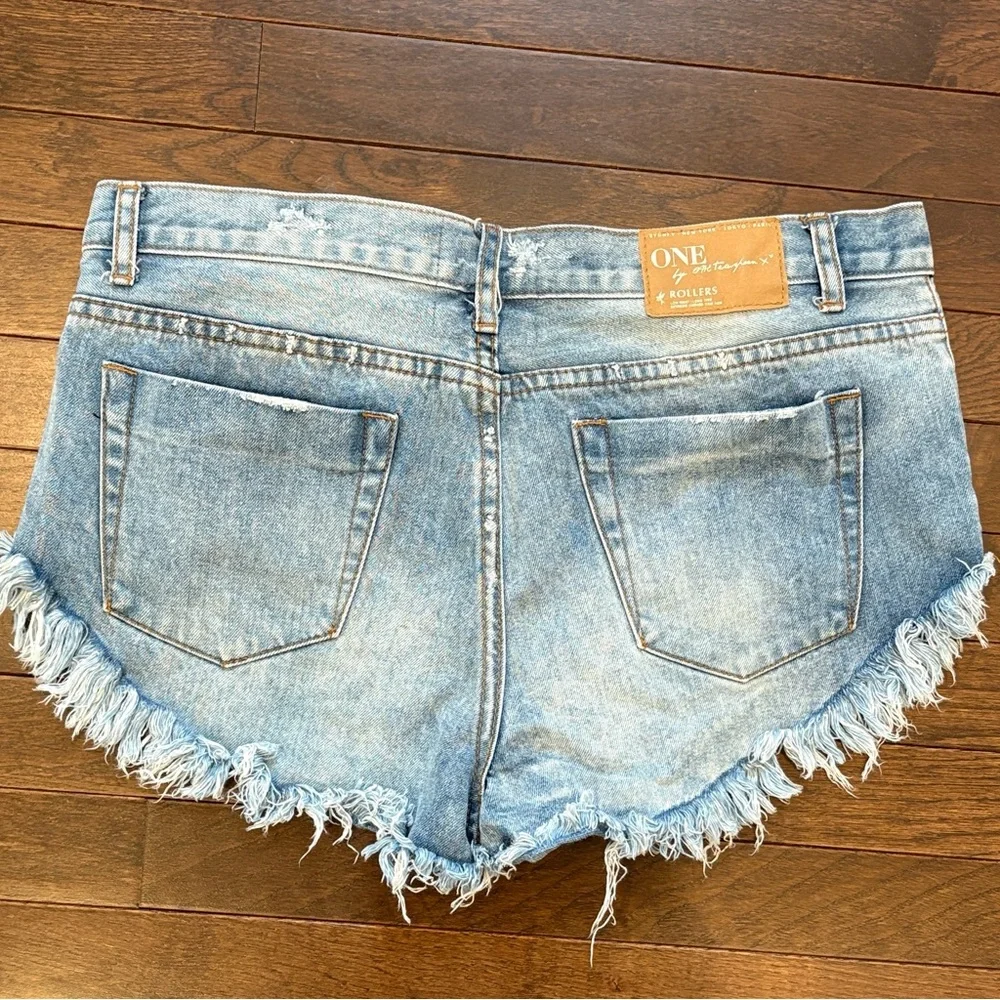 One Teaspoon Rollers Shorts Cut Offs Women's 28 Button Fly Distressed Light Wash - Picture 5 of 10